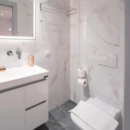 Contessa Bianca Luxury Apartment *